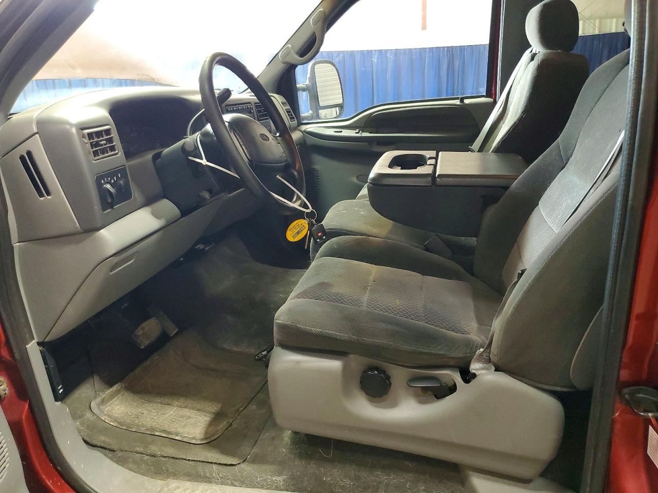 2002 Ford F250 Super Duty Maroon vin: 1FTNX21F32ED05725