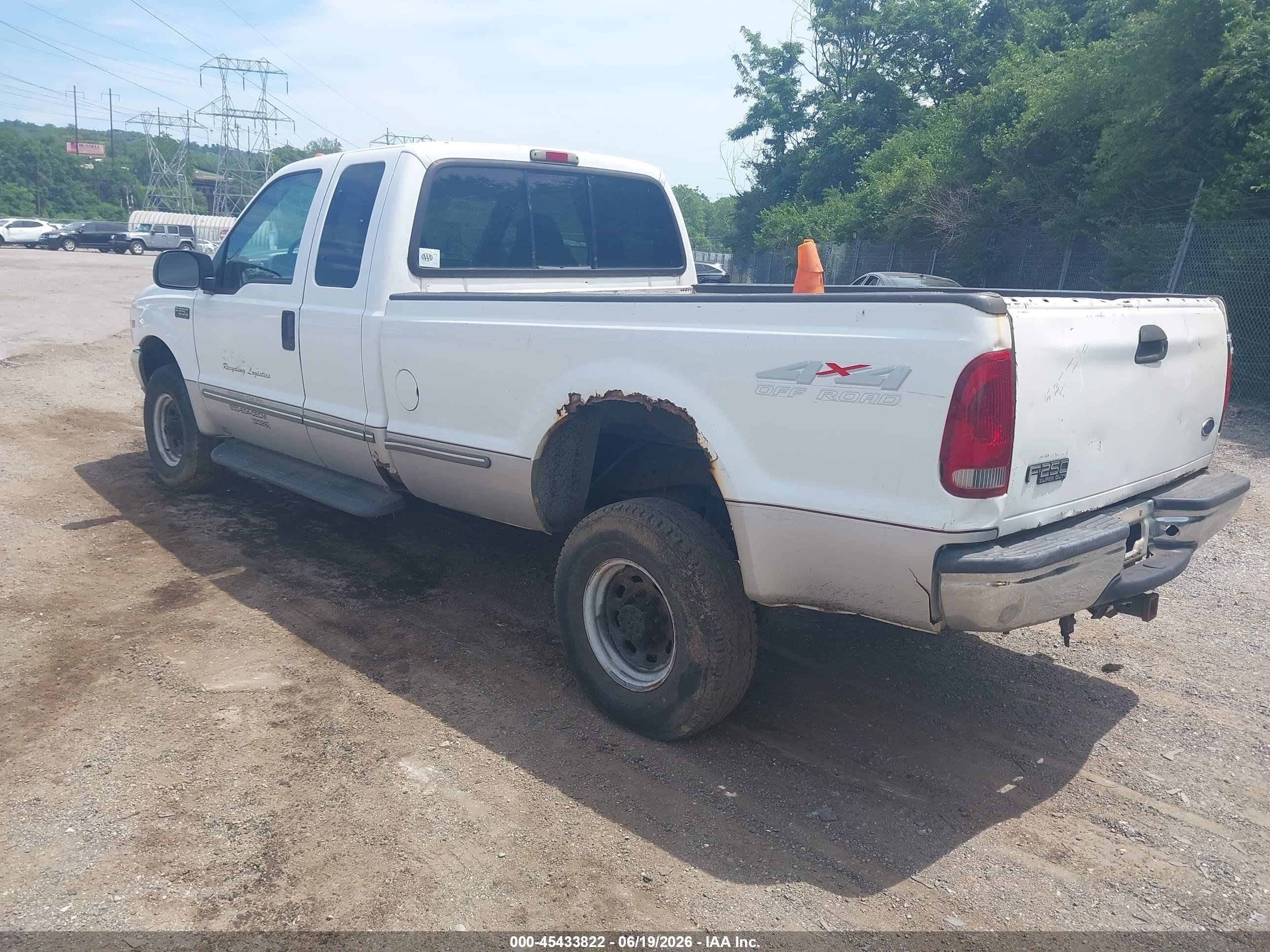 1999 Ford F-250 Lariat/xl/xlt White vin: 1FTNX21F3XEC03039