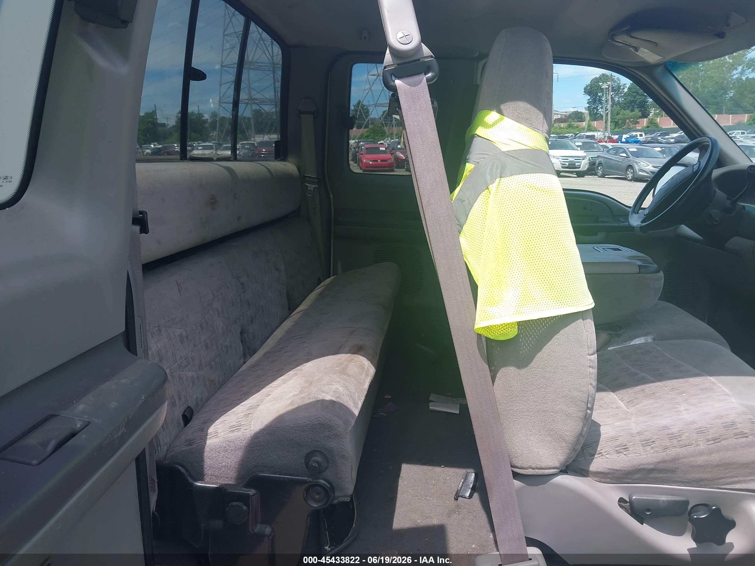 1999 Ford F-250 Lariat/xl/xlt White vin: 1FTNX21F3XEC03039