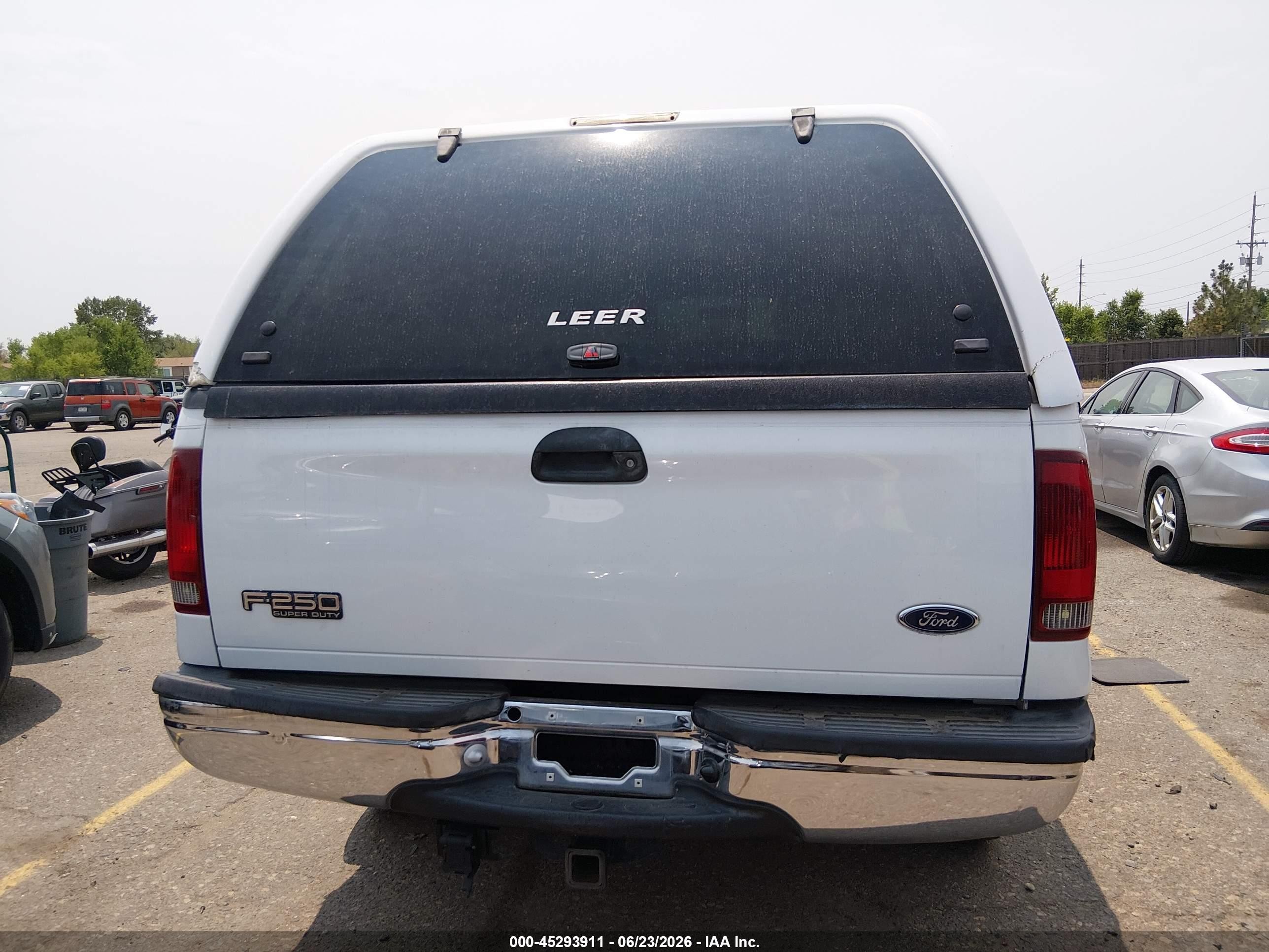 2000 Ford F-250 Lariat/xl/xlt Белый vin: 1FTNX21F3YEB97017