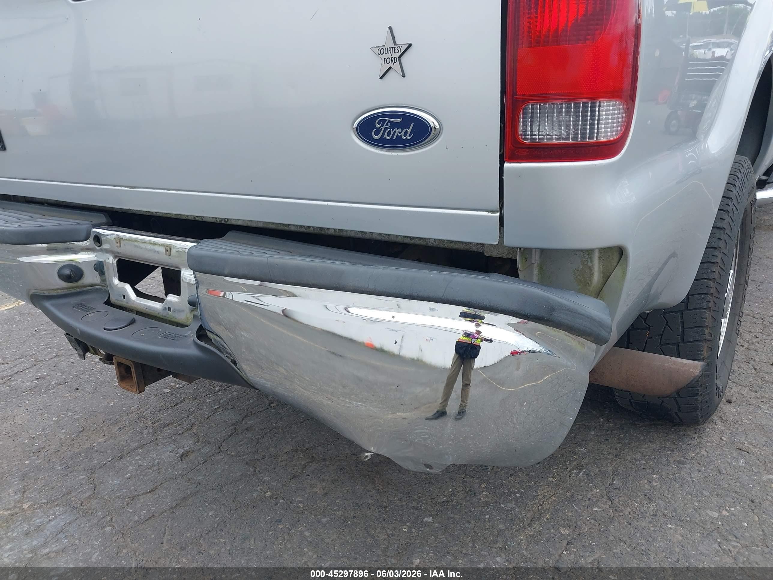 2002 Ford F-250 Lariat/xl/xlt Silver vin: 1FTNX21F52ED19707