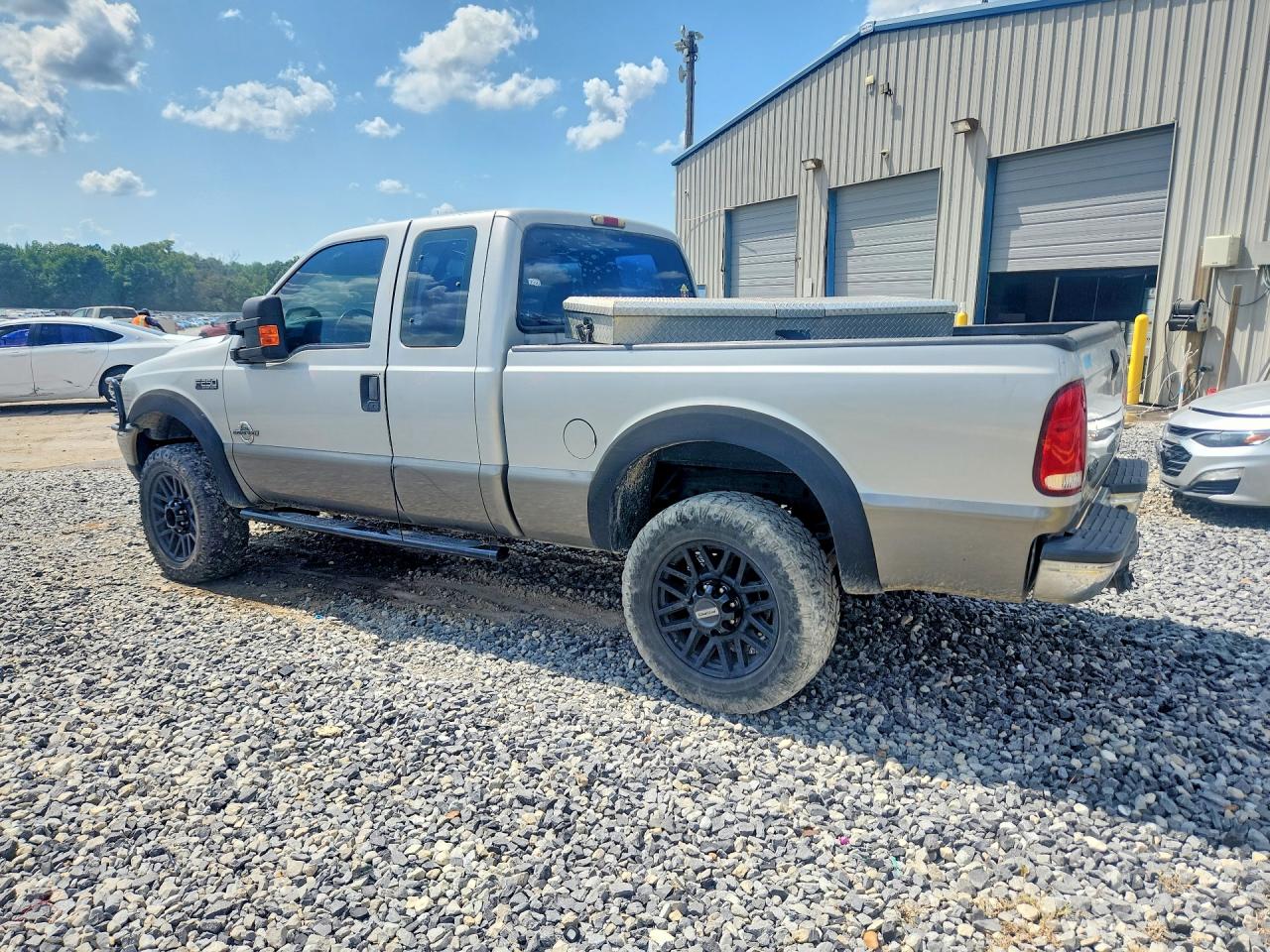2001 Ford F250 Super Duty Silver vin: 1FTNX21F71EB23119