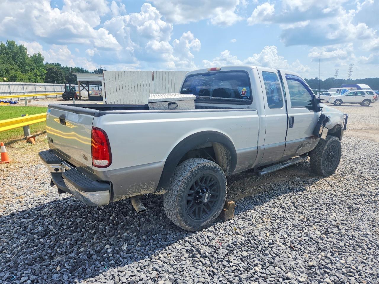 2001 Ford F250 Super Duty Silver vin: 1FTNX21F71EB23119