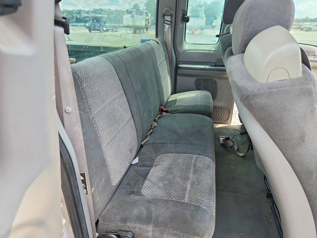 2002 Ford F250 Super Duty Белый vin: 1FTNX21F72ED11320