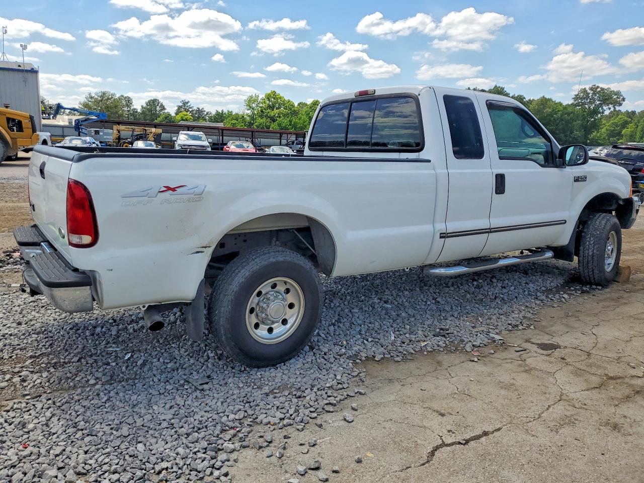 1999 Ford F250 Super Duty White vin: 1FTNX21F7XEB82728