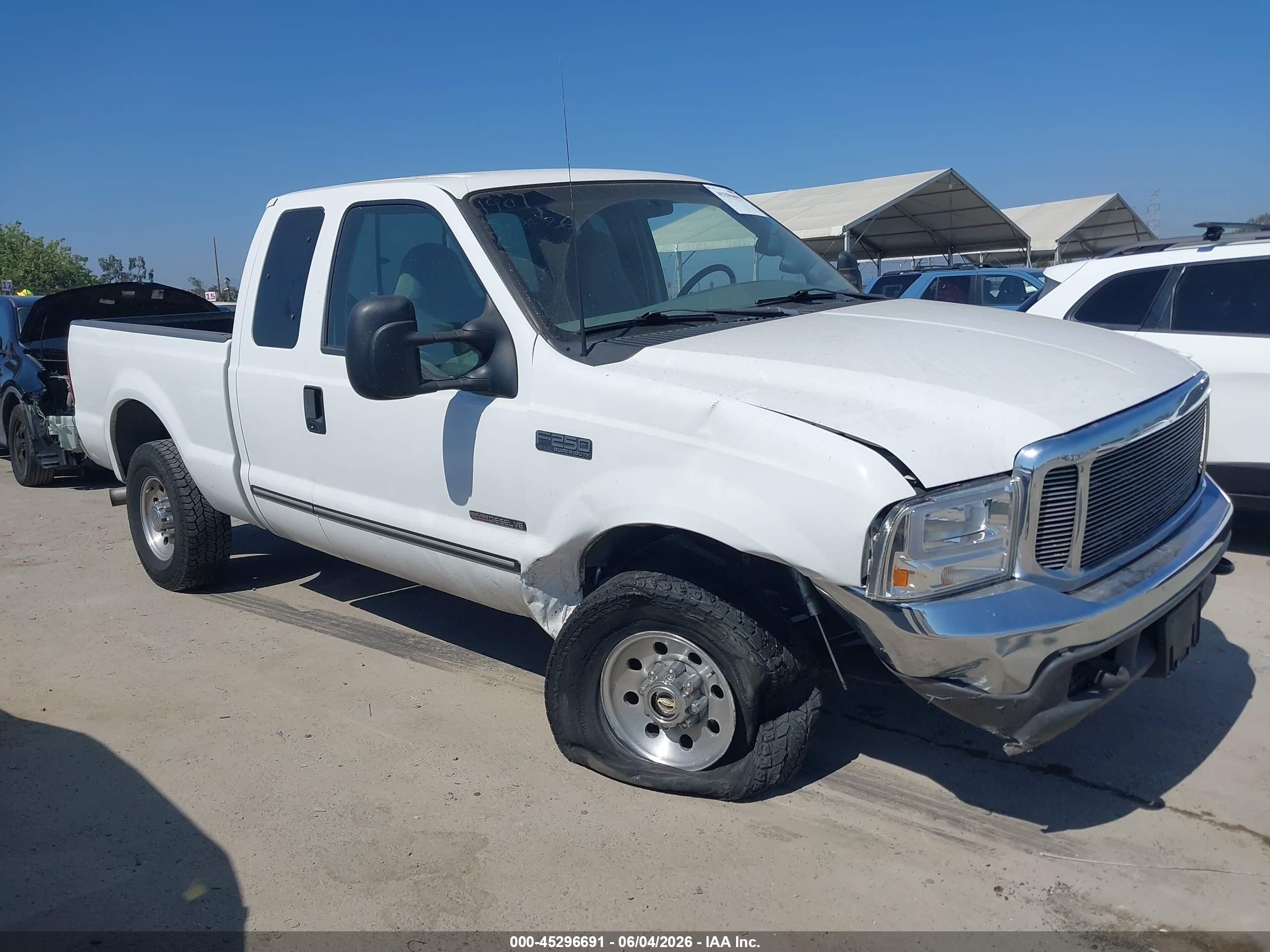 2000 Ford F-250 Lariat/xl/xlt White vin: 1FTNX21F7YEB45390