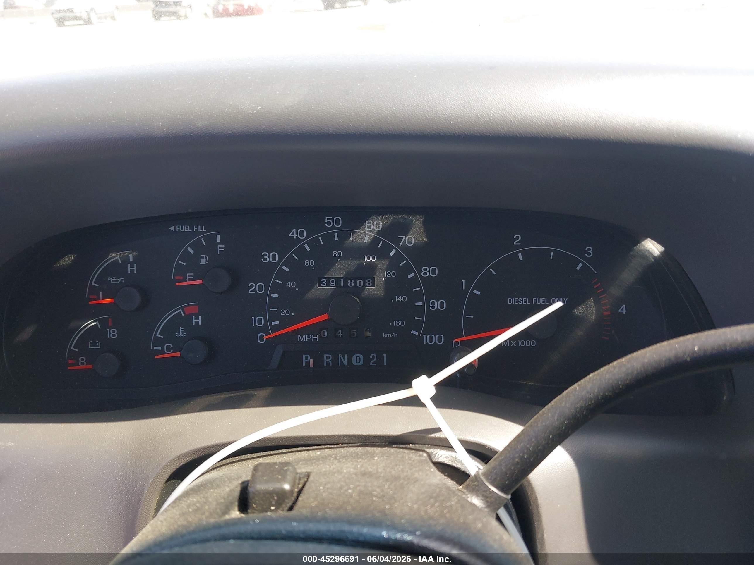 2000 Ford F-250 Lariat/xl/xlt White vin: 1FTNX21F7YEB45390
