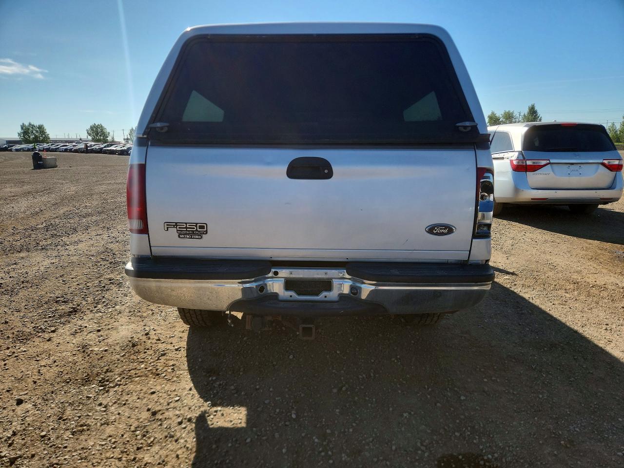 2001 Ford F250 Super Duty Silver vin: 1FTNX21F81EB18012