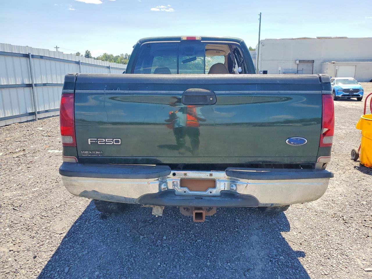1999 Ford F250 Super Duty Green vin: 1FTNX21F9XEA00611