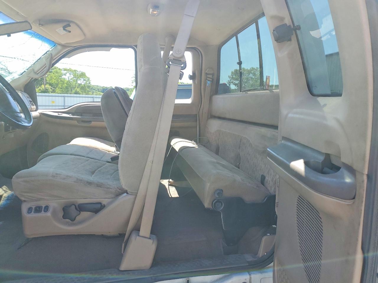1999 Ford F250 Super Duty White vin: 1FTNX21F9XED79593