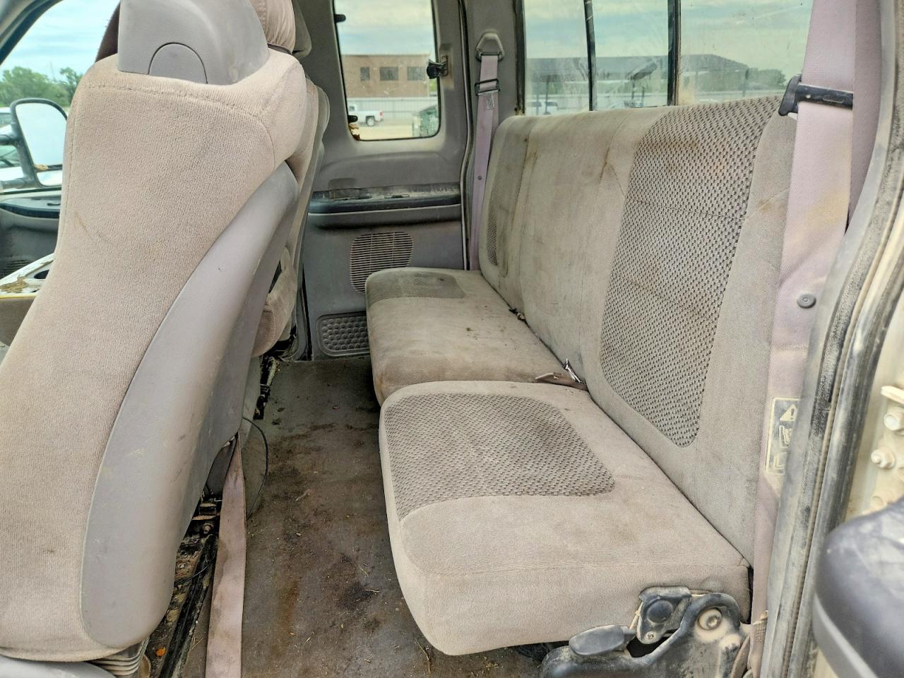 2001 Ford F250 Super Duty White vin: 1FTNX21FX1ED60607
