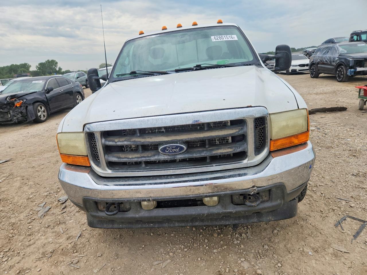 2001 Ford F250 Super Duty White vin: 1FTNX21FX1ED60607
