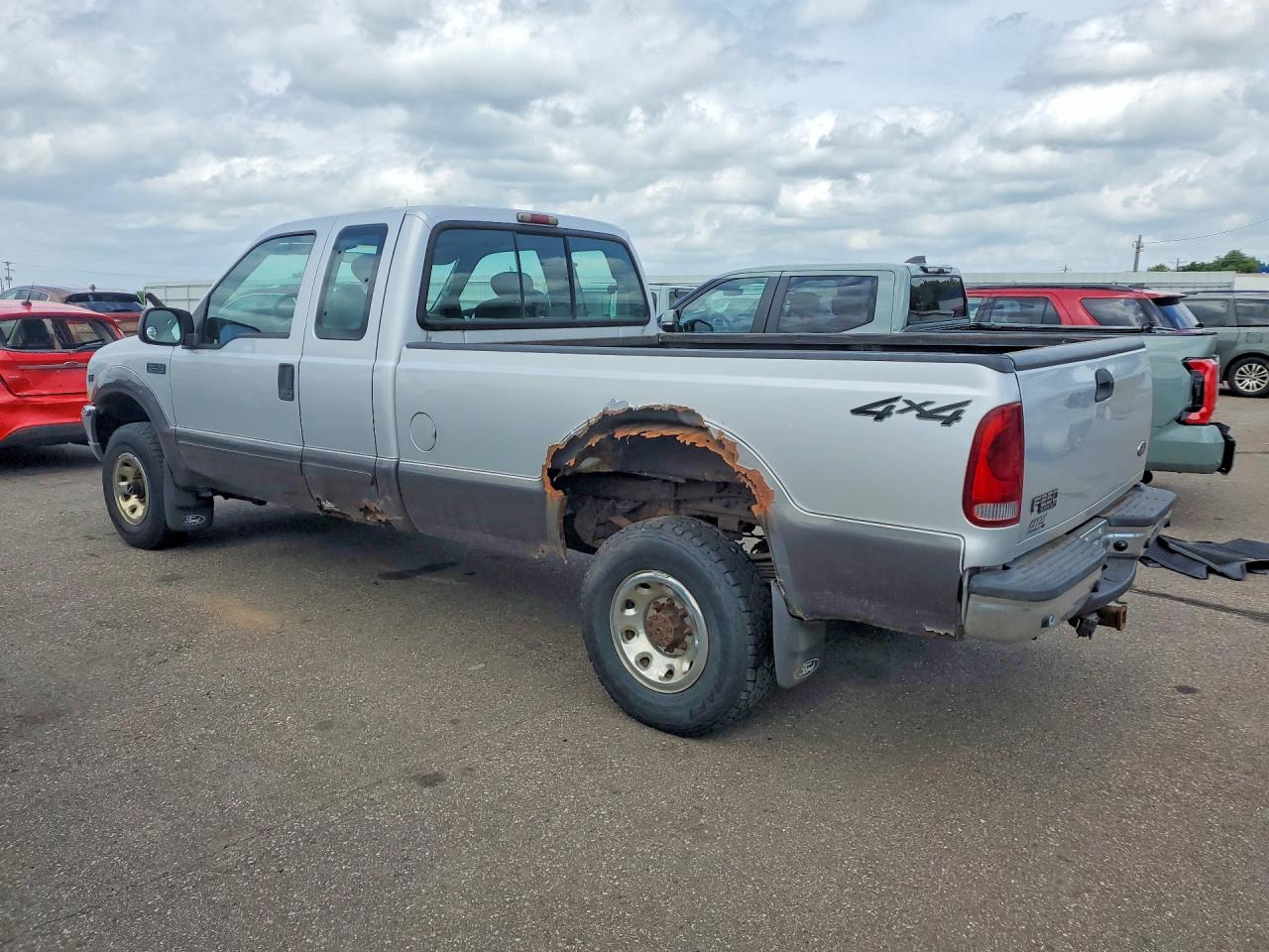 2002 Ford F250 Super Duty Silver vin: 1FTNX21L02EA58699