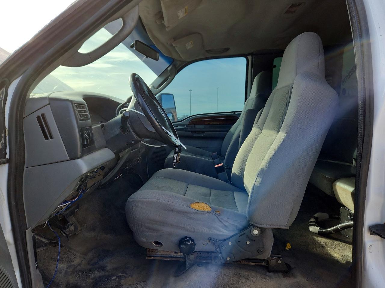 2003 Ford F250 Super Duty White vin: 1FTNX21L03EC19666