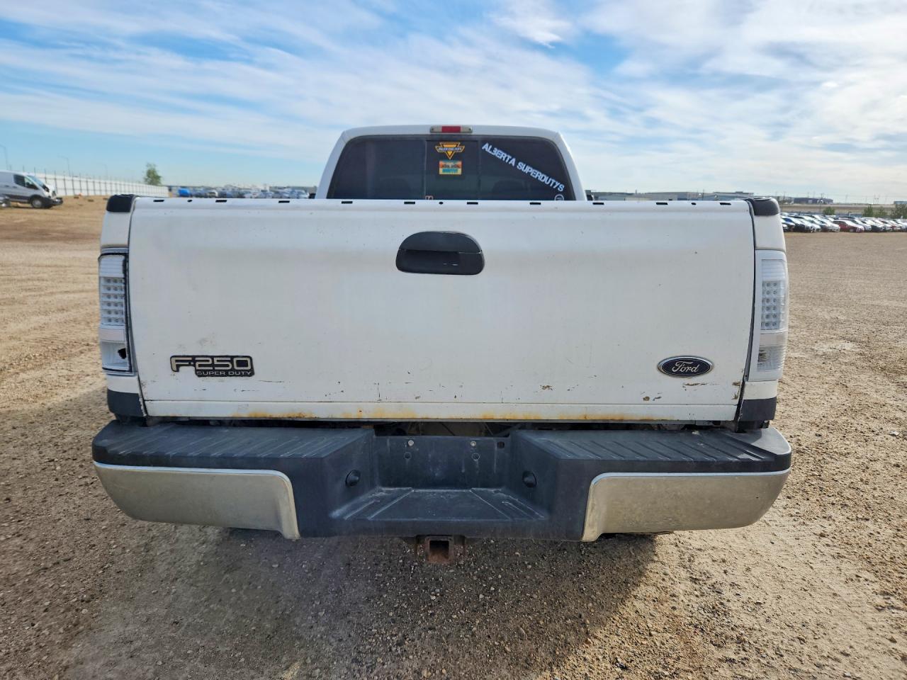 2003 Ford F250 Super Duty White vin: 1FTNX21L03EC19666