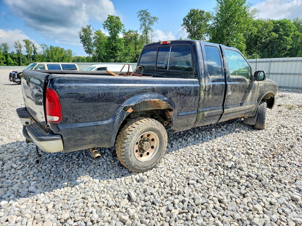2001 Ford F250 Super Duty Black vin: 1FTNX21L41EB94221