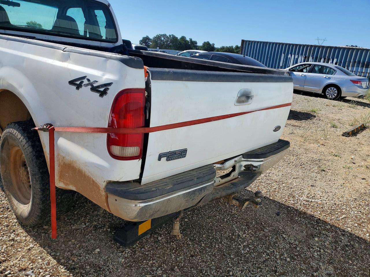 2001 Ford F250 Super Duty White vin: 1FTNX21L61EB39866