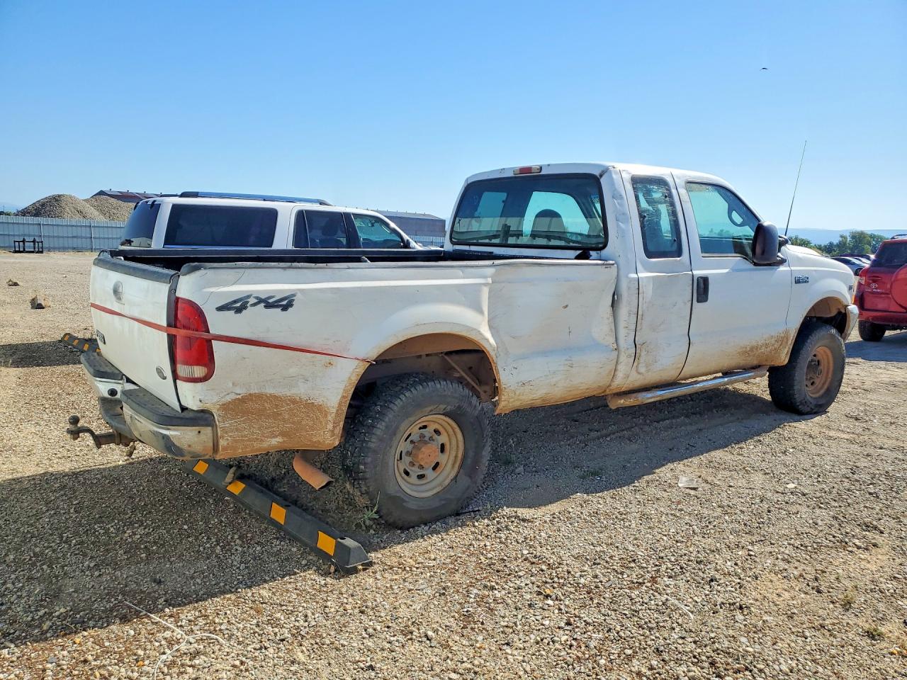 2001 Ford F250 Super Duty White vin: 1FTNX21L61EB39866