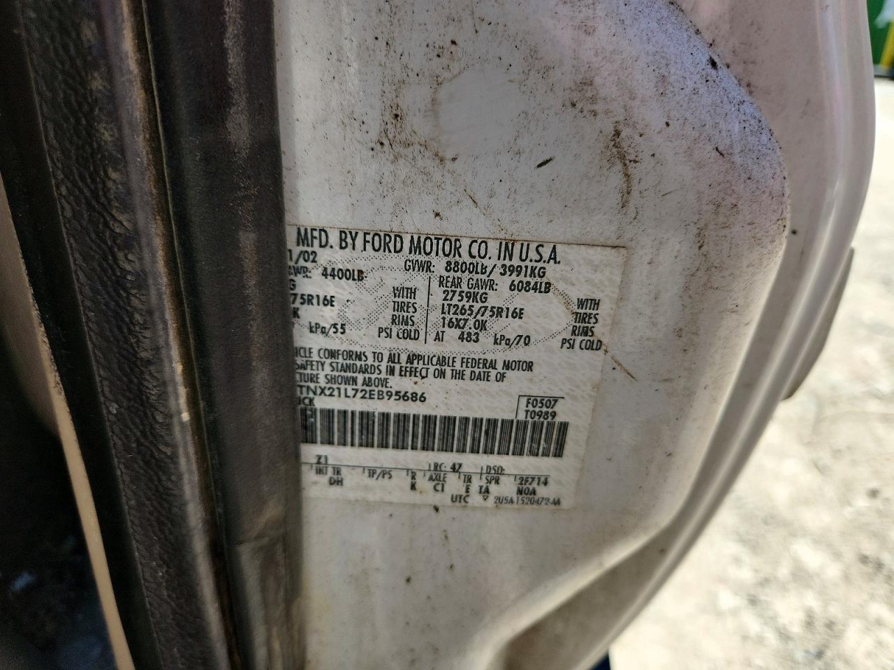 2002 Ford F250 Super Duty White vin: 1FTNX21L72EB95686