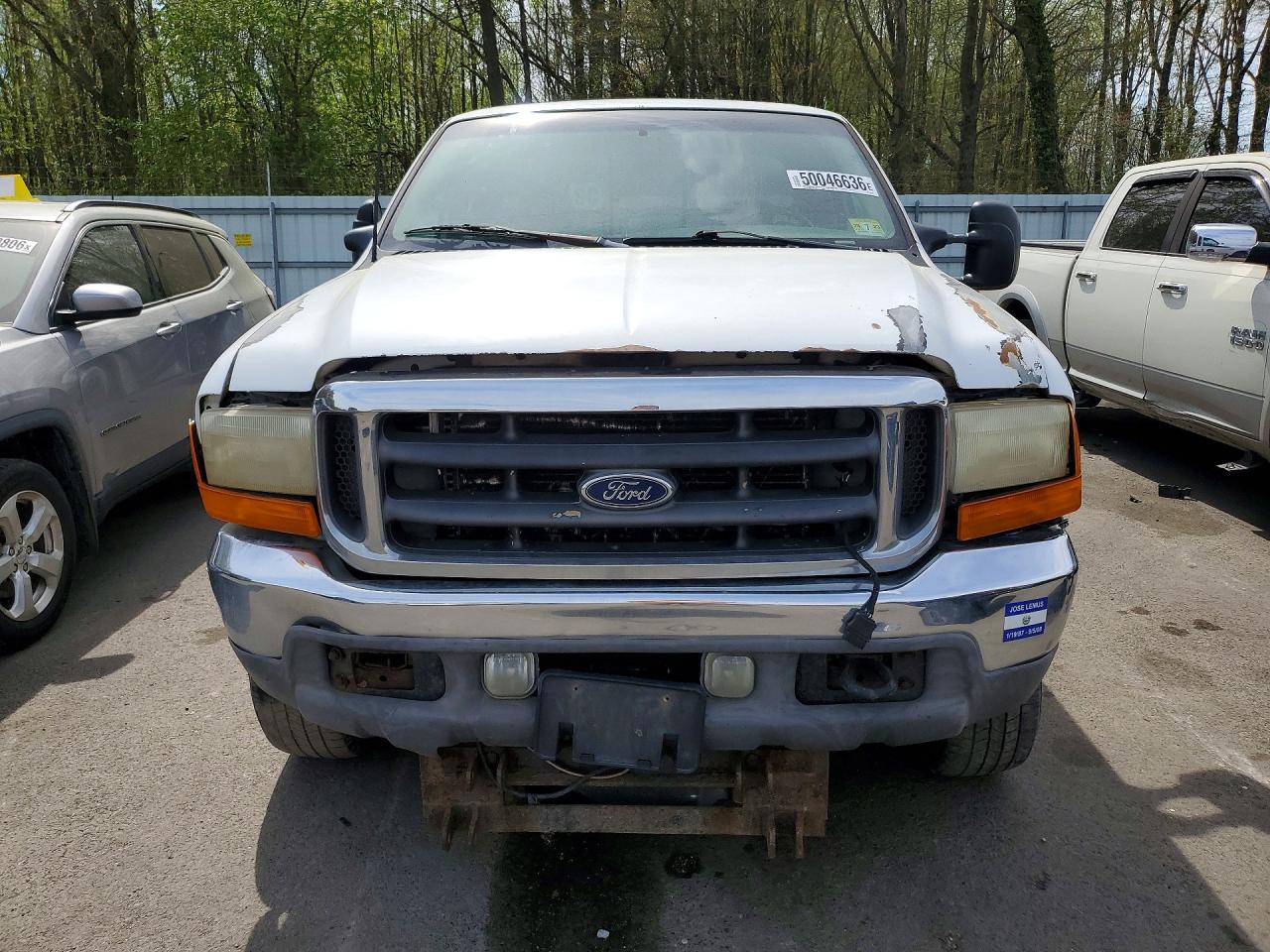 2001 Ford F250 Super Duty White vin: 1FTNX21L81EC98453