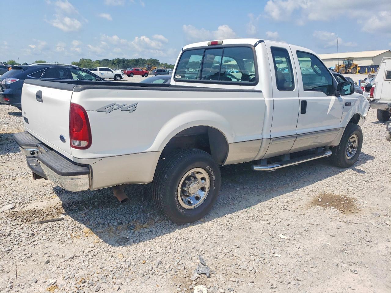 2003 Ford F250 Super Duty Белый vin: 1FTNX21L83EB26720
