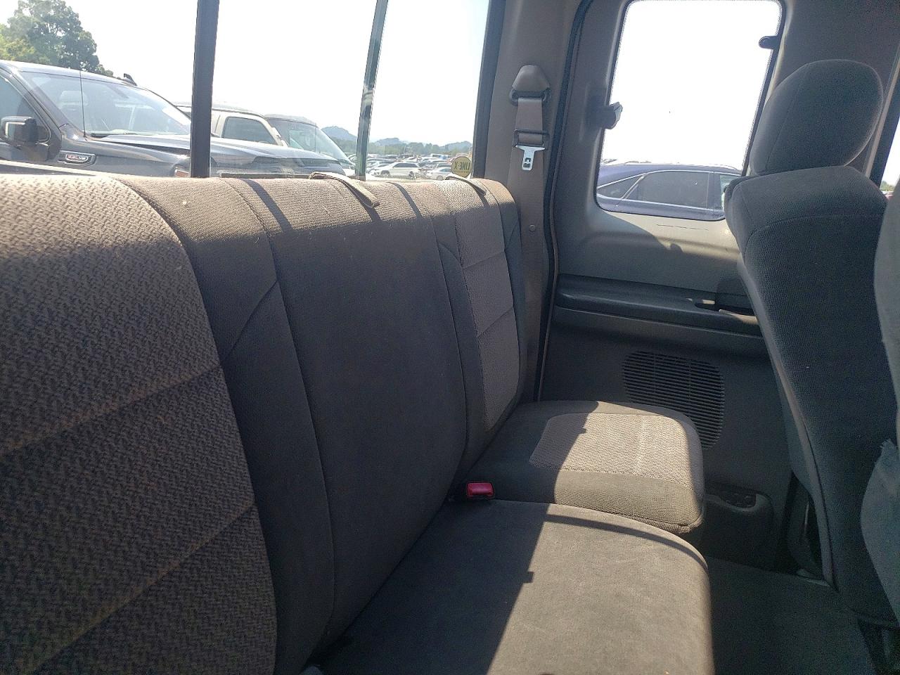 2003 Ford F250 Super Duty Белый vin: 1FTNX21L83EB26720