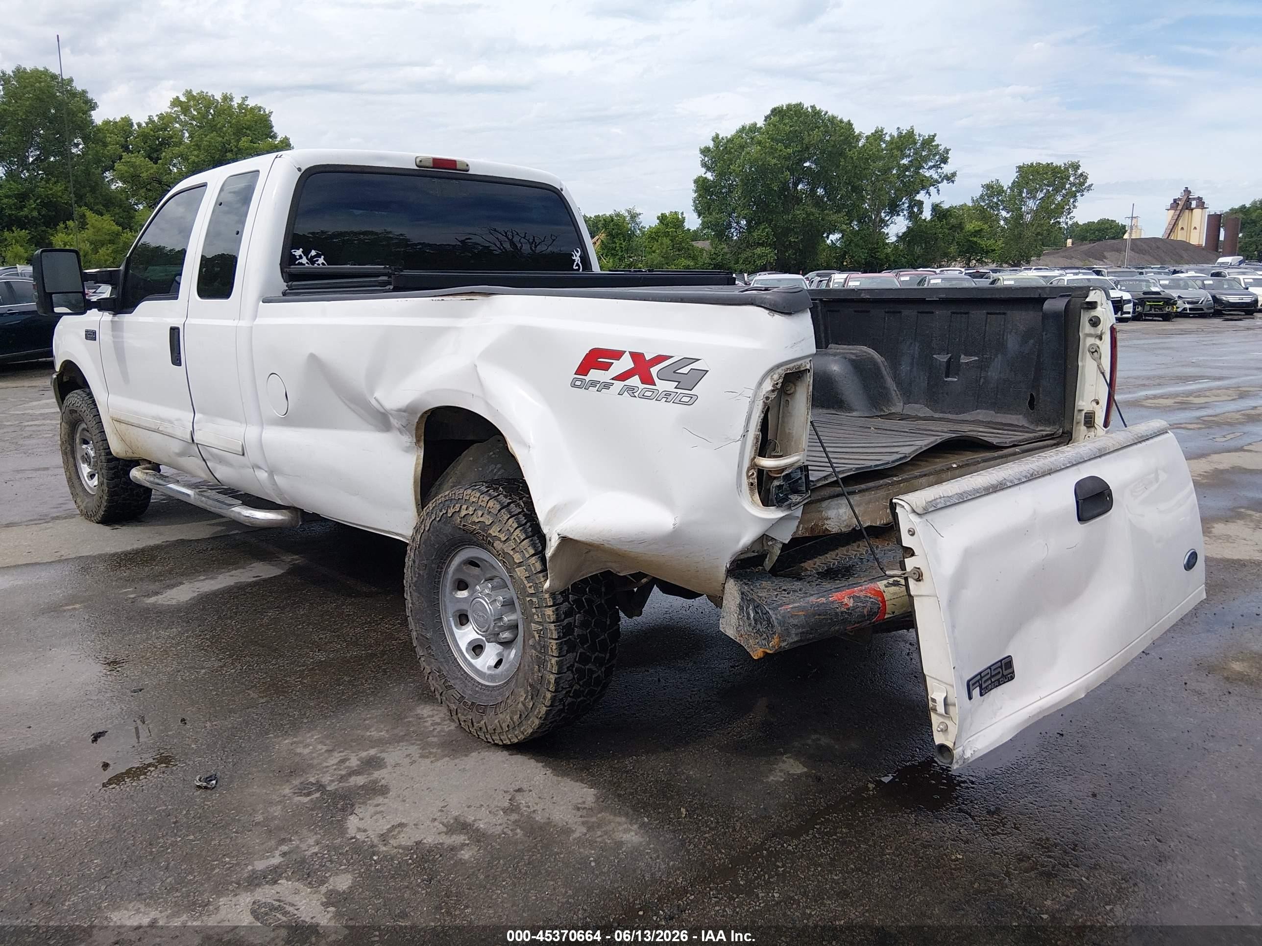 2003 Ford F-250 Lariat/xl/xlt Белый vin: 1FTNX21L83EB76257