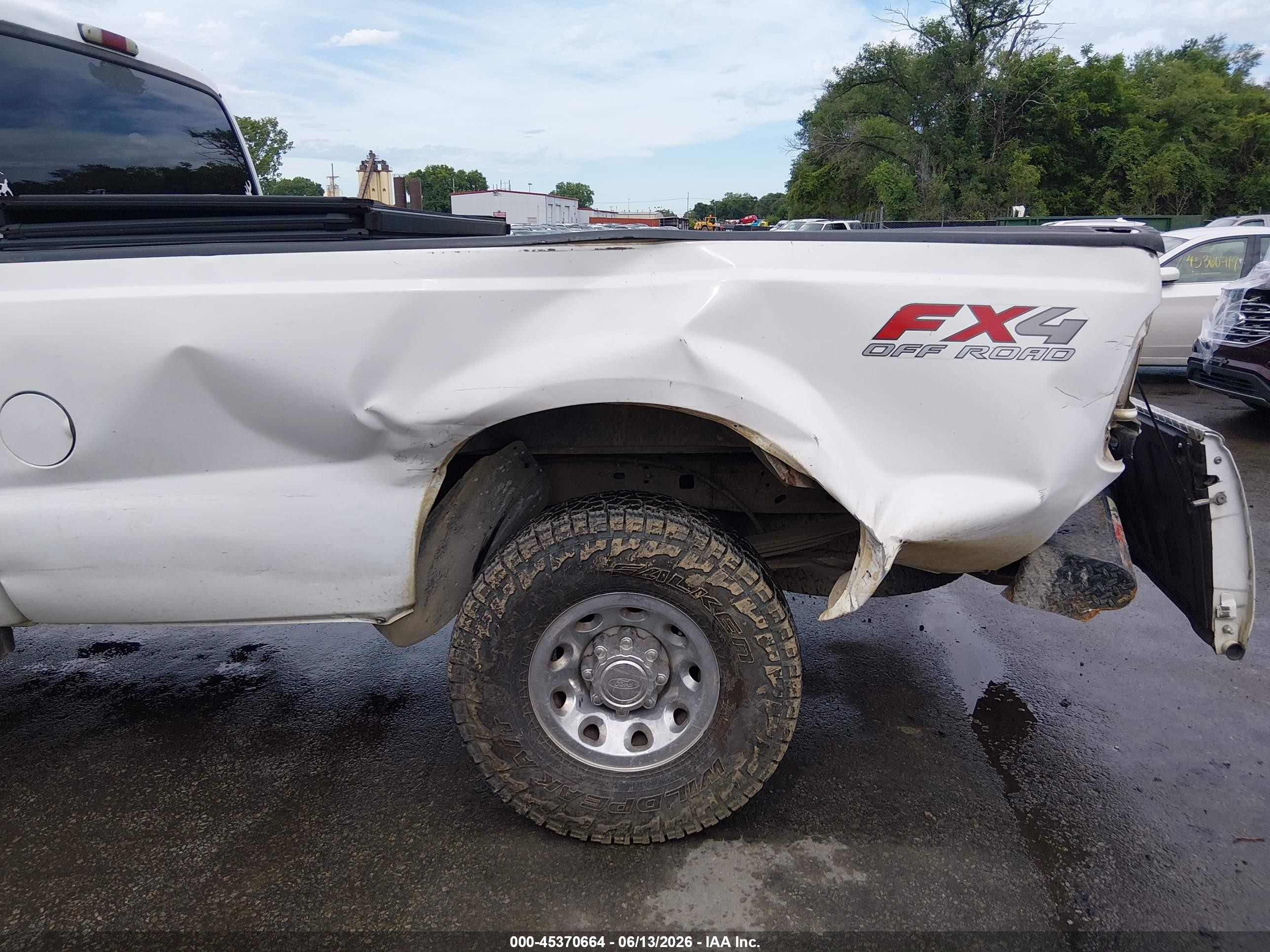 2003 Ford F-250 Lariat/xl/xlt Белый vin: 1FTNX21L83EB76257