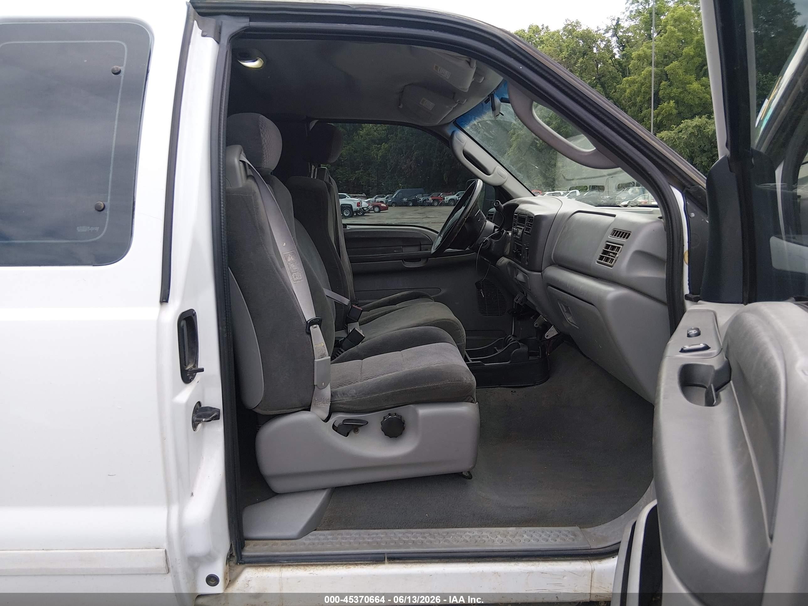 2003 Ford F-250 Lariat/xl/xlt Белый vin: 1FTNX21L83EB76257