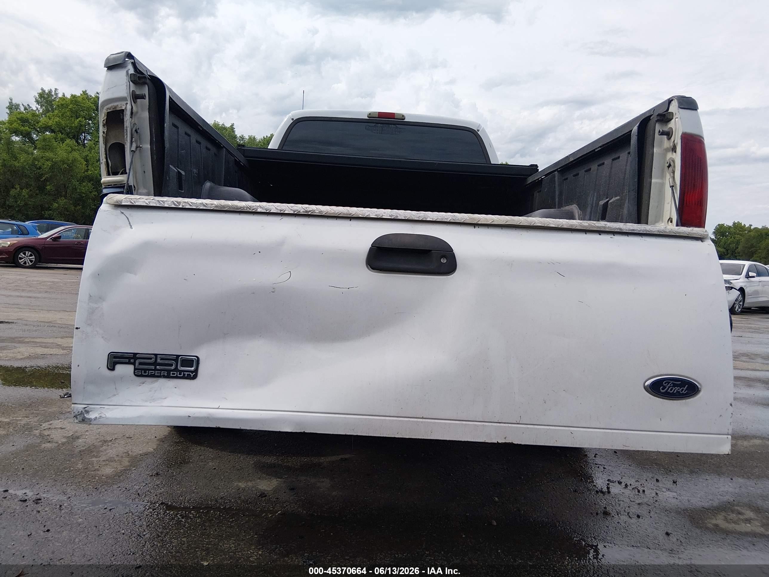 2003 Ford F-250 Lariat/xl/xlt Белый vin: 1FTNX21L83EB76257