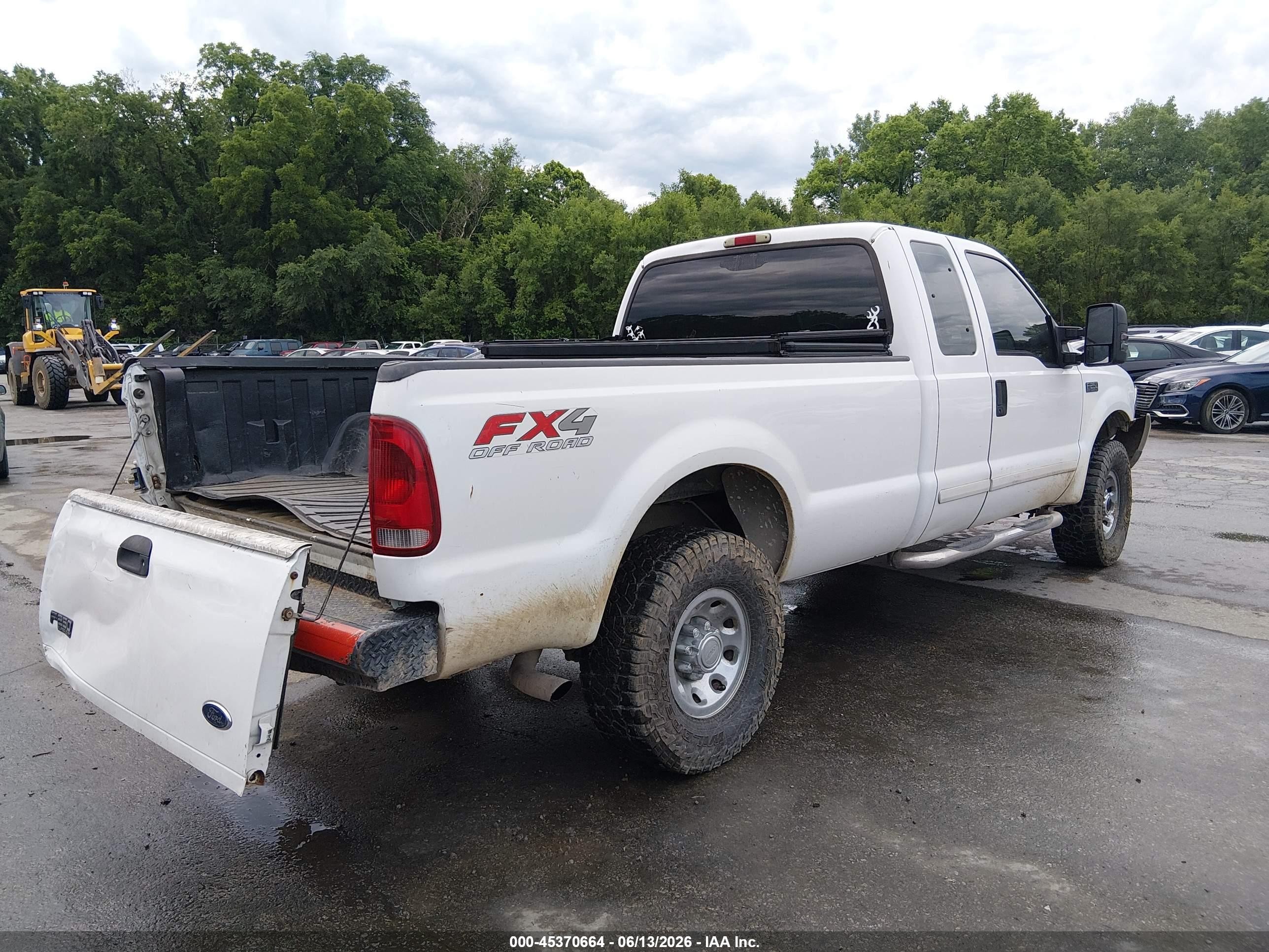 2003 Ford F-250 Lariat/xl/xlt Белый vin: 1FTNX21L83EB76257