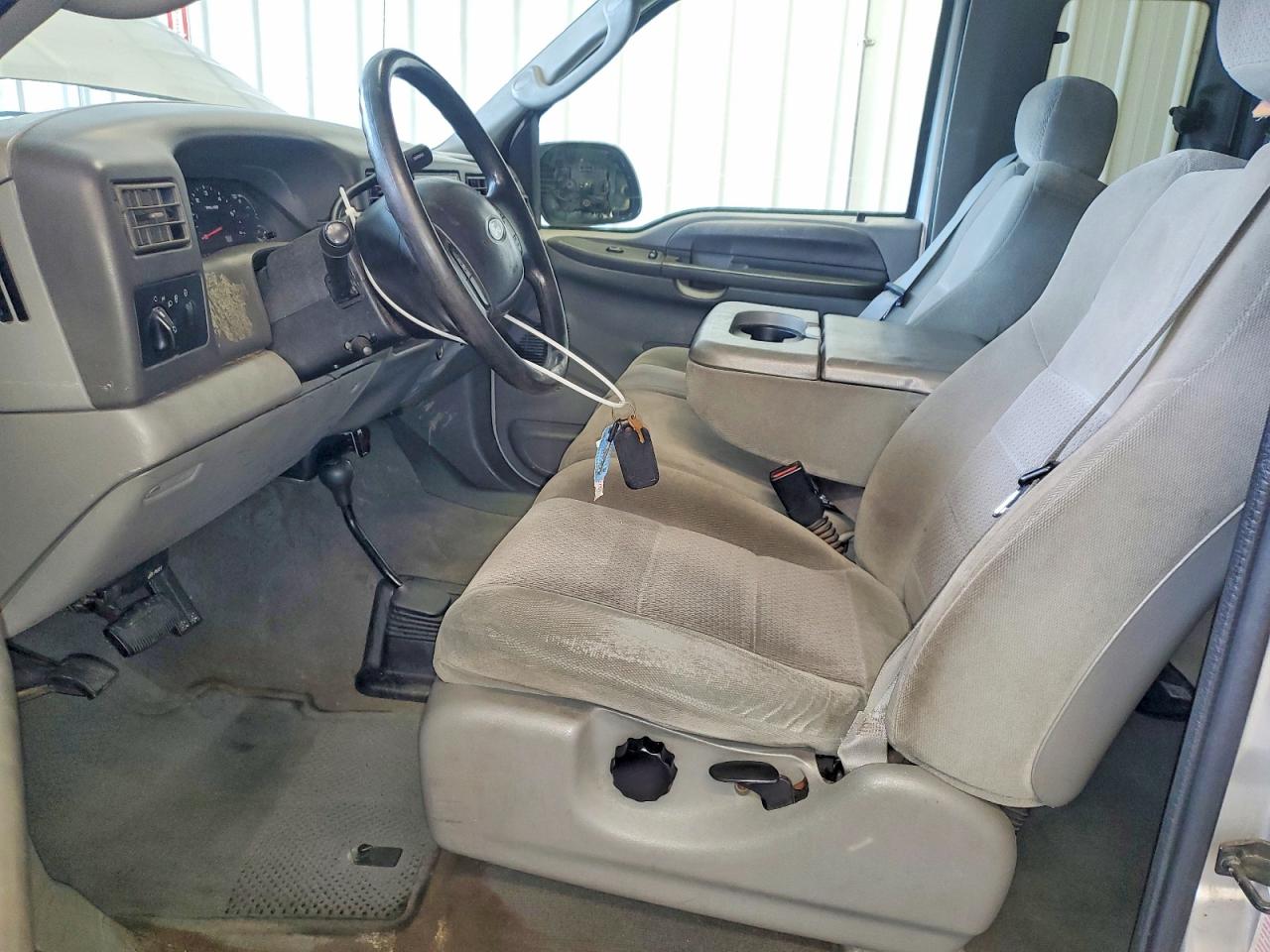2004 Ford F250 Super Duty Silver vin: 1FTNX21L84EB34317