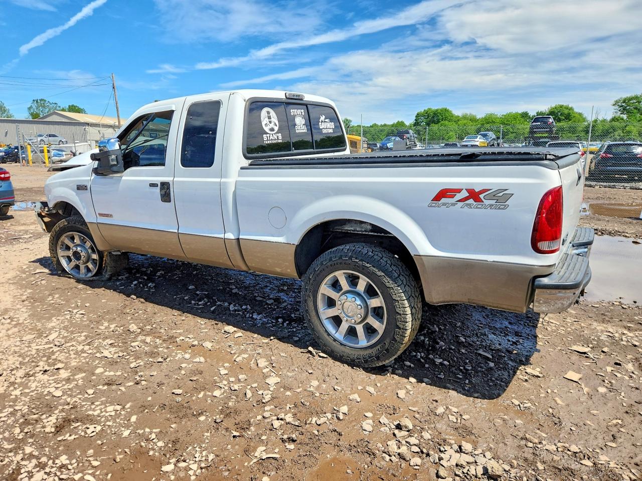 2004 Ford F250 Super Duty White vin: 1FTNX21P04EC40943