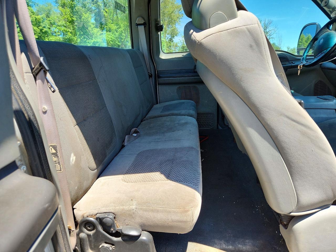 2004 Ford F250 Super Duty Белый vin: 1FTNX21P44EB84926