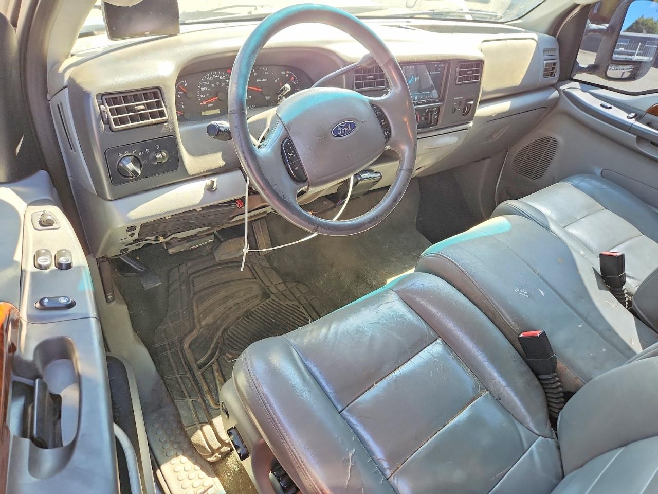 2004 Ford F250 Super Duty Two Tone vin: 1FTNX21P54EE02517