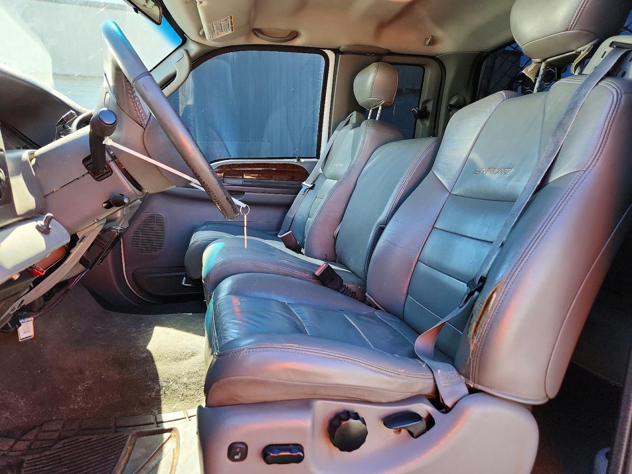 2004 Ford F250 Super Duty Two Tone vin: 1FTNX21P54EE02517