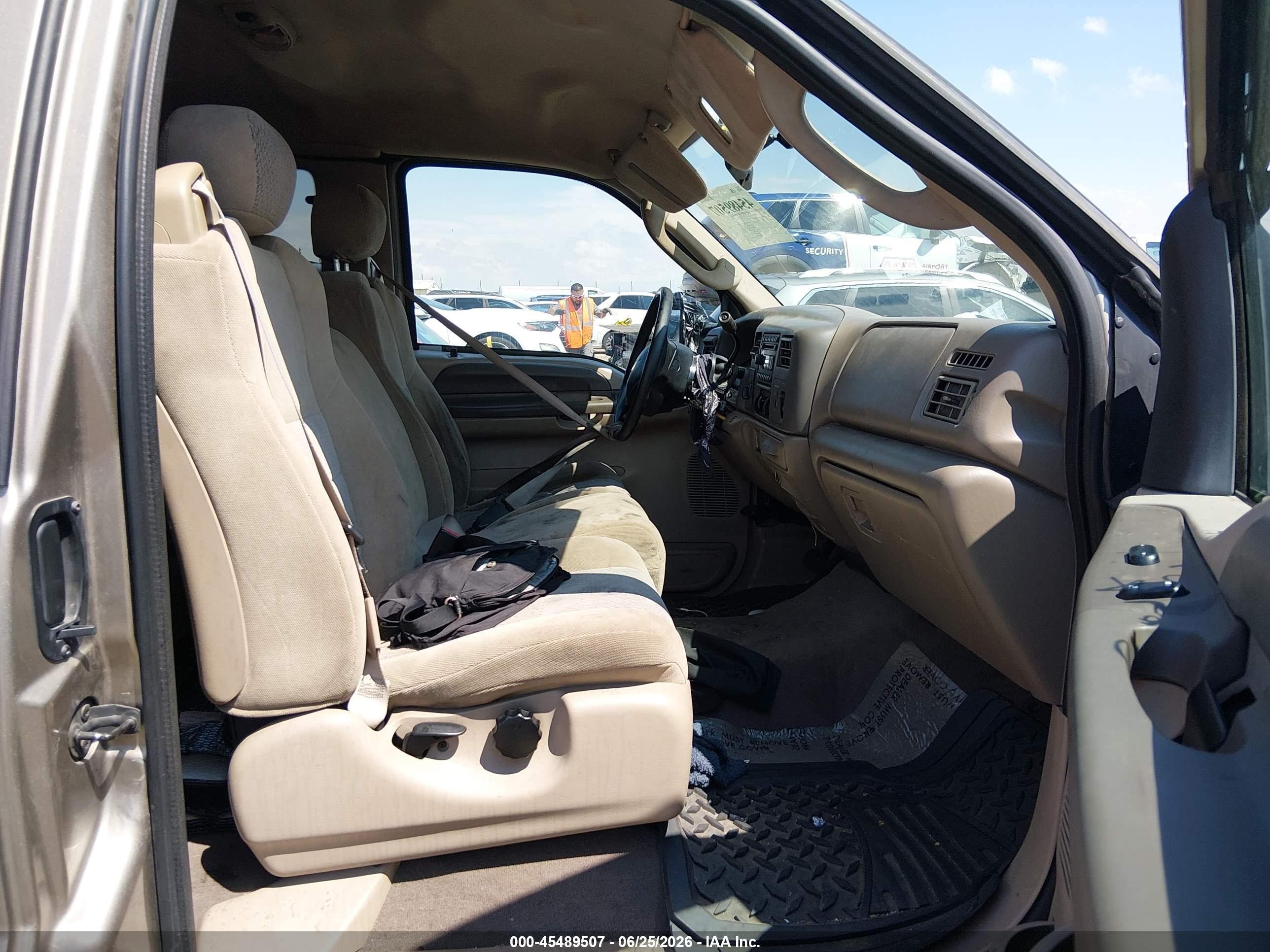 2003 Ford F-250   Champagne vin: 1FTNX21P63EC84766