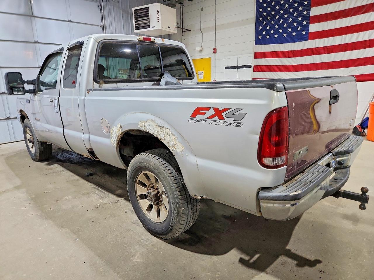 2004 Ford F250 Super Duty Silver vin: 1FTNX21P74EC68884