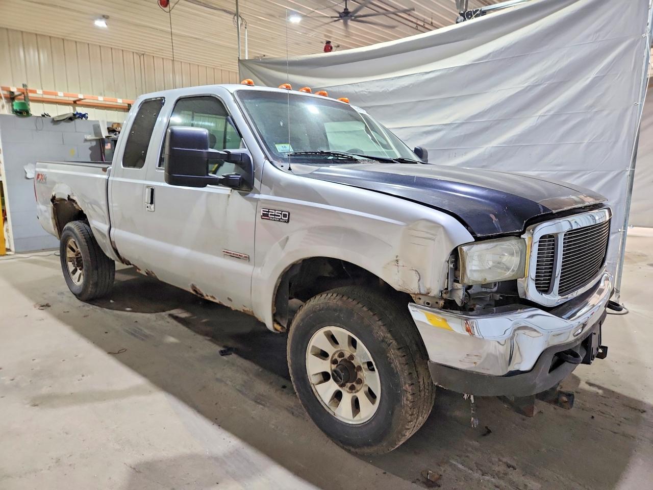 2004 Ford F250 Super Duty Silver vin: 1FTNX21P74EC68884