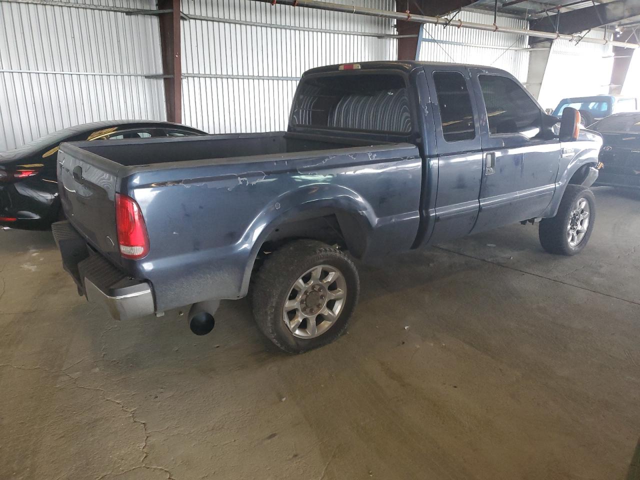 2003 Ford F-250 Синий vin: 1FTNX21P83EC68293