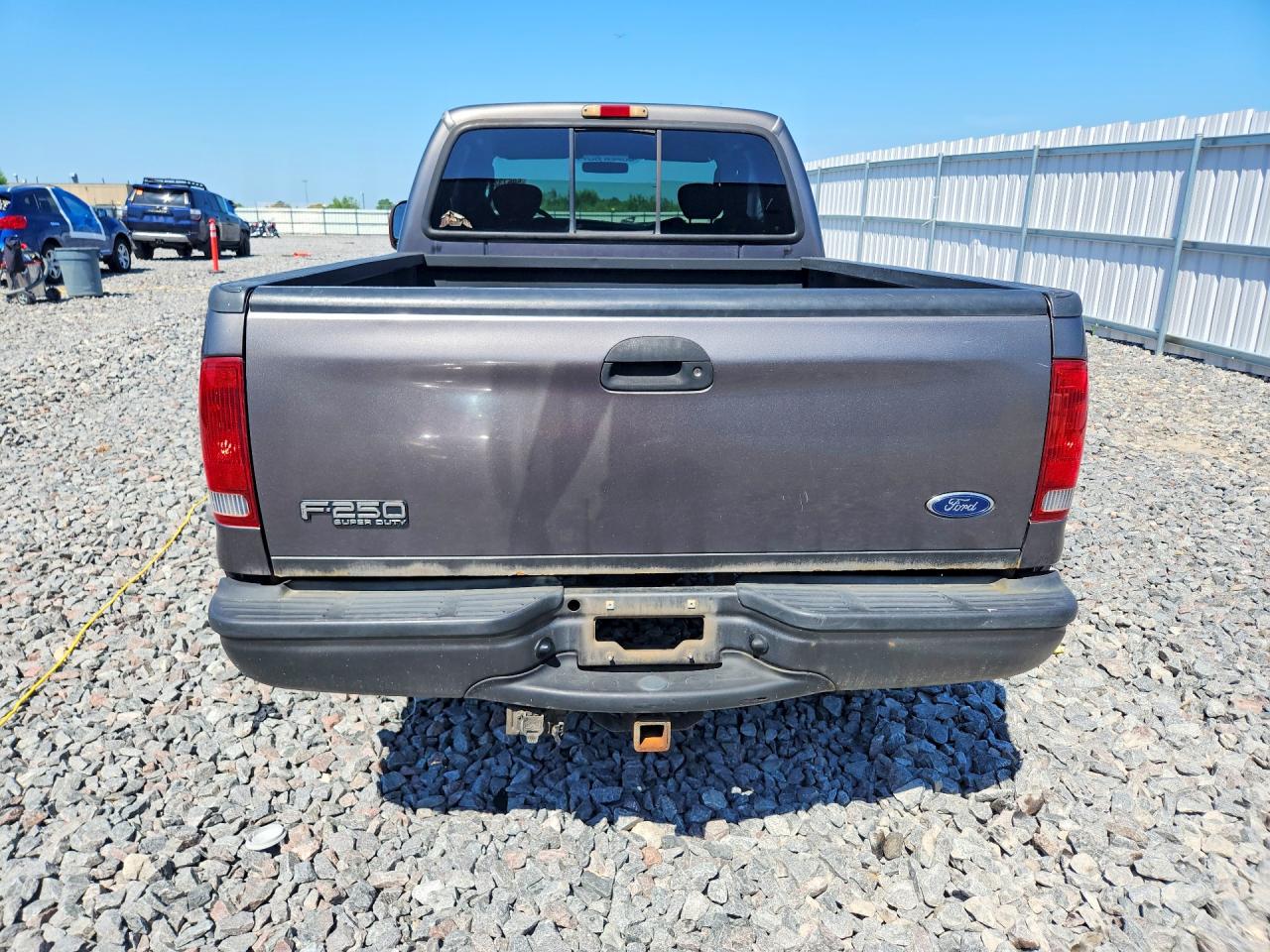 2004 Ford F250 Super Duty Gray vin: 1FTNX21S24EB15155