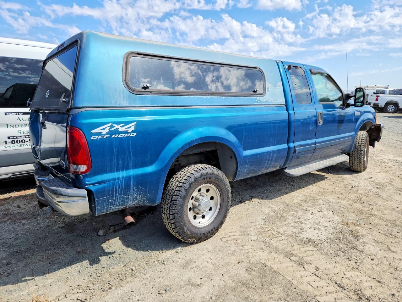 2001 Ford F250 Super Duty Blue vin: 1FTNX21S41EC90356