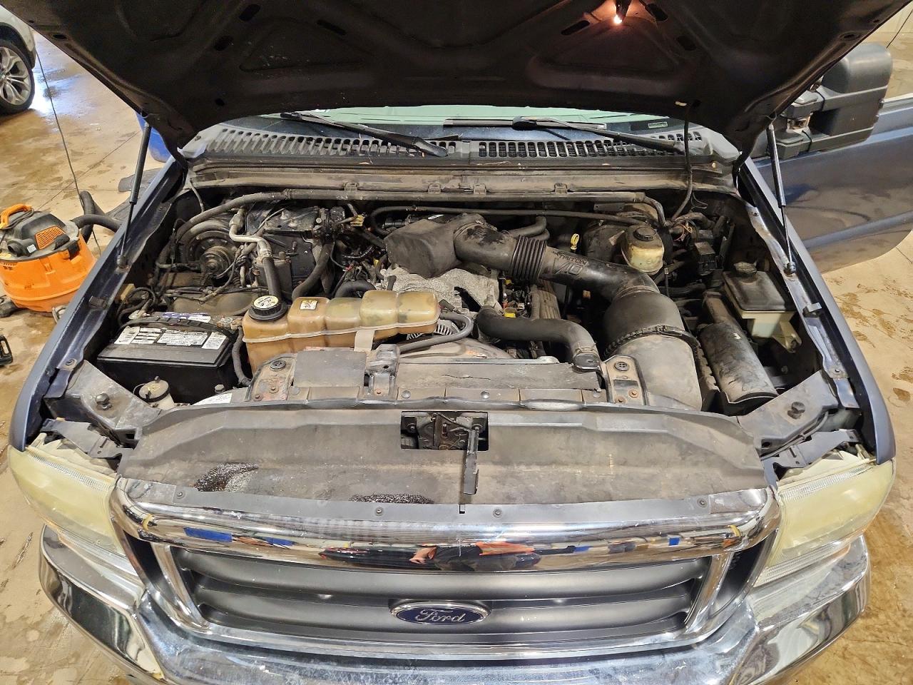 2004 Ford F250 Super Duty Blue vin: 1FTNX21S44ED22372