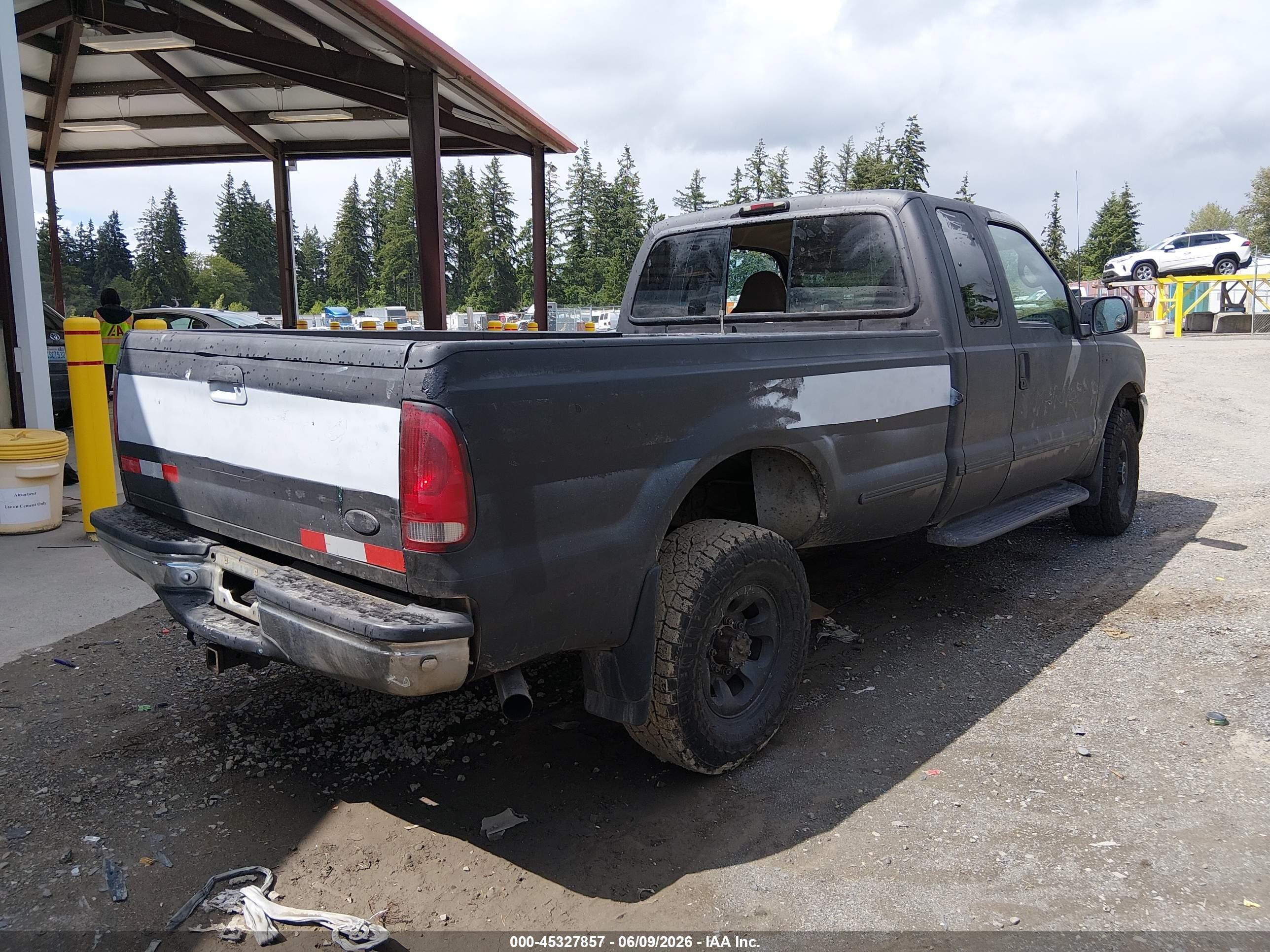 1999 Ford F-250   Black vin: 1FTNX21S4XEB53362