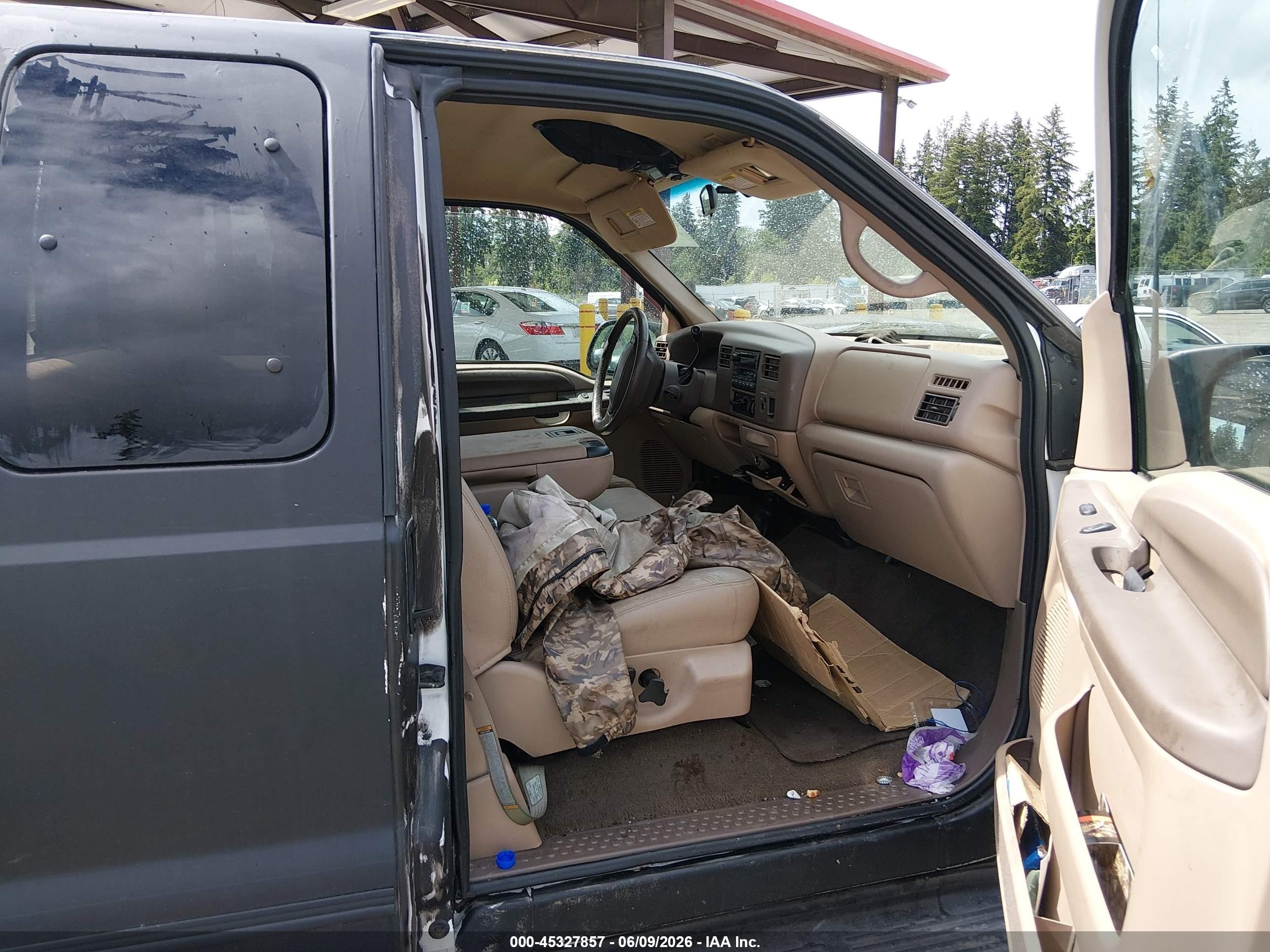 1999 Ford F-250   Black vin: 1FTNX21S4XEB53362