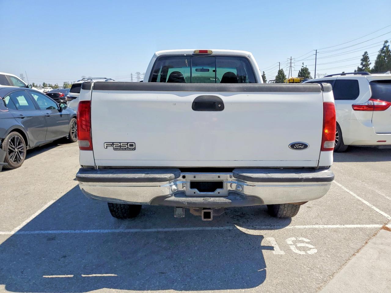 1999 Ford F250 Super Duty White vin: 1FTNX21S4XEC42641