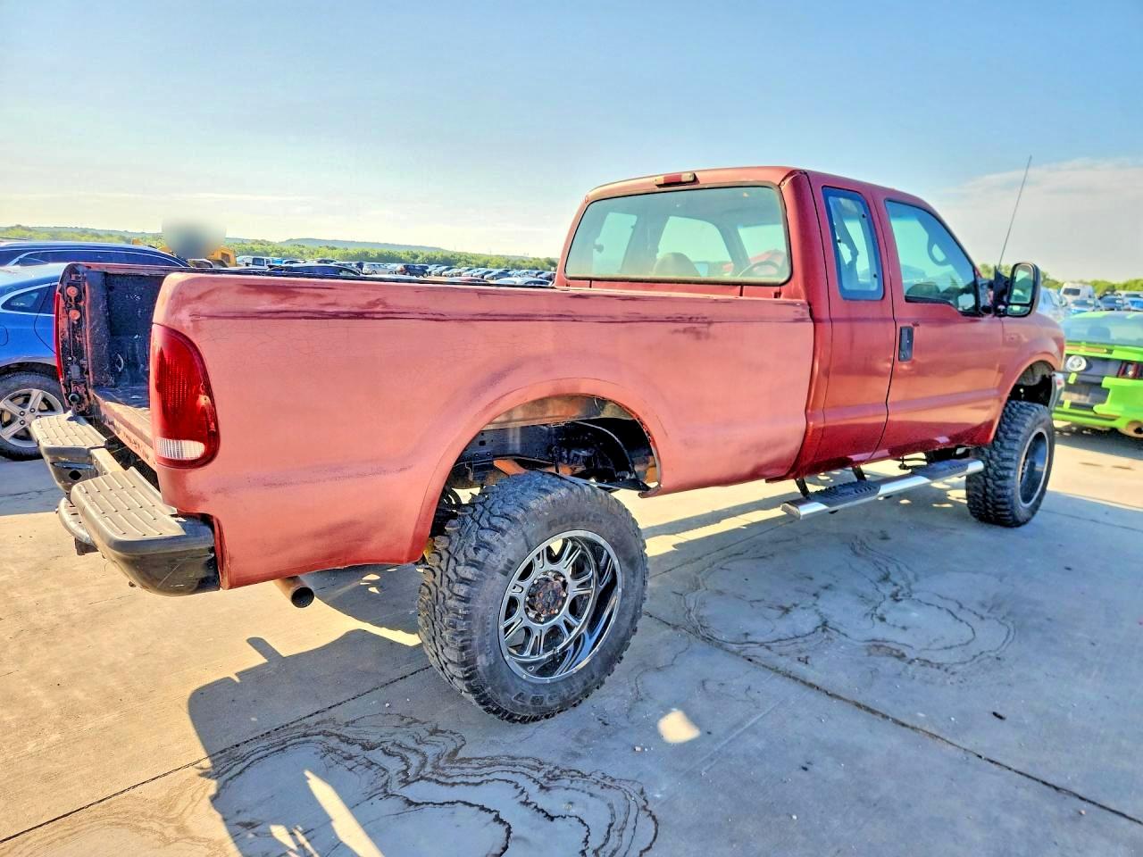 2000 Ford F250 Super Duty Red vin: 1FTNX21S6YEC84441