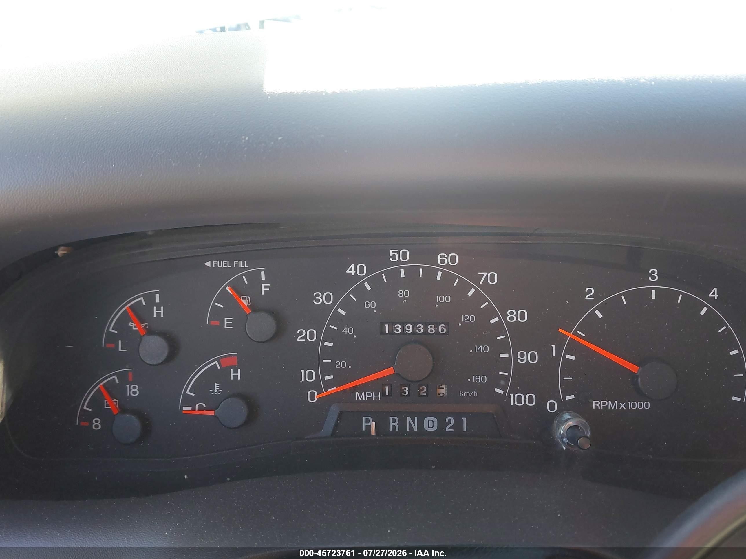 2001 Ford F-250 Lariat/xl/xlt Белый vin: 1FTNX21S71EC33892
