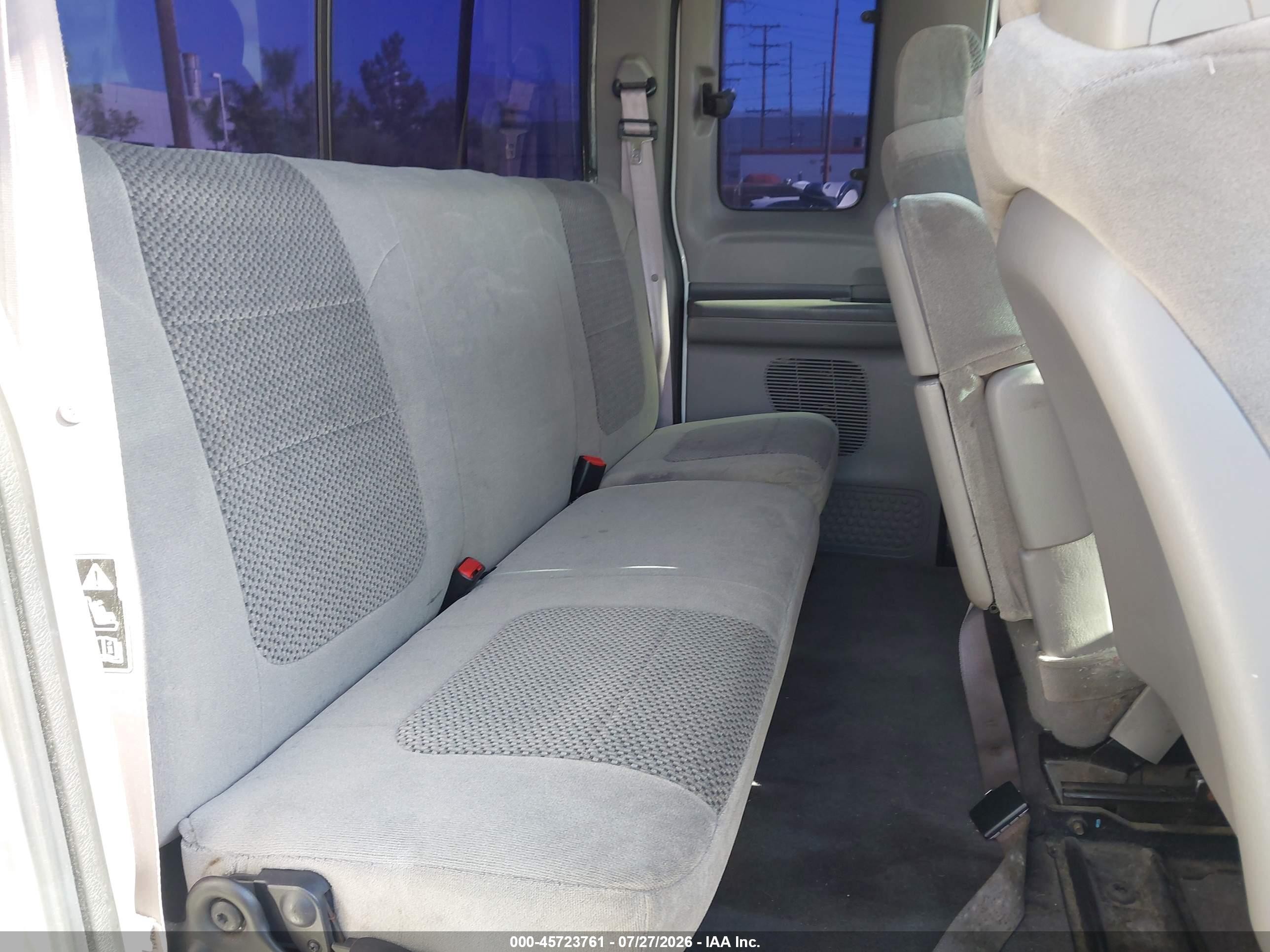 2001 Ford F-250 Lariat/xl/xlt Белый vin: 1FTNX21S71EC33892