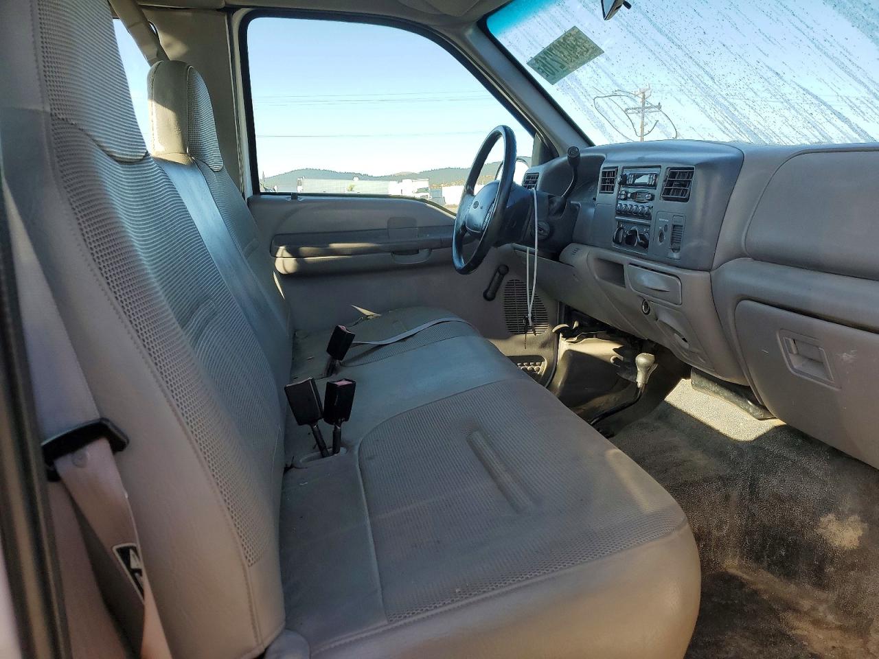 2001 Ford F250 Super Duty White vin: 1FTNX21S81ED22158